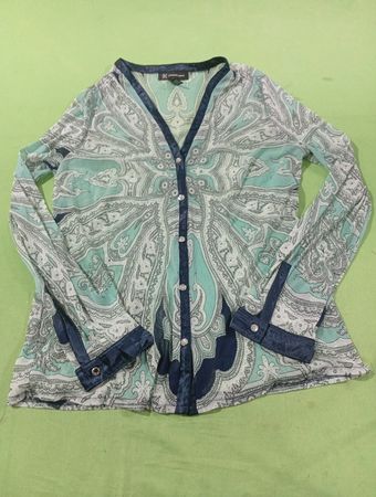 INC International Concepts Women's Sheer Paisley Print Button-Front Blouse

INC International Concepts Damen Chiffon-Bluse mit Paisley-Muster und durchgehender Knopfleiste