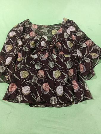 Braune Bluse mit Blattmuster