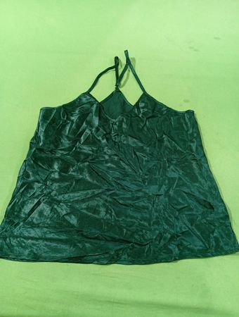 Dunkelgrünes Satin-Trägertop mit Etikett 4760