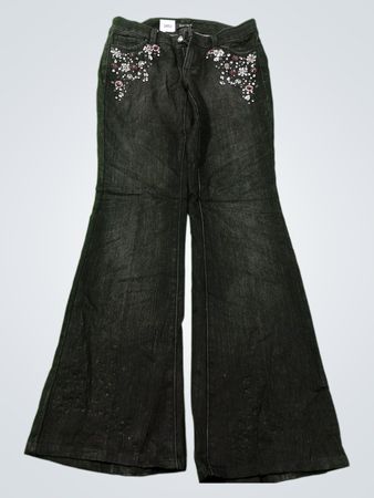 White House Black Market verzierte Flared-Jeans