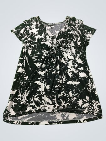 Daisy Fuentes Petites Abstract Print V-Ausschnitt Top