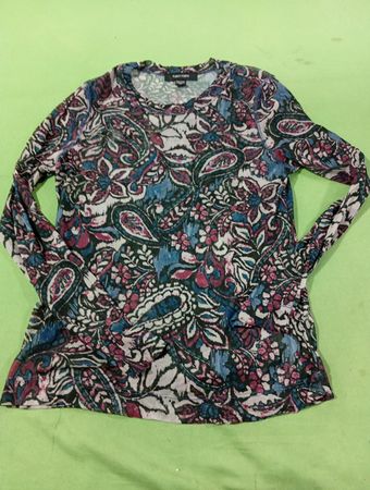Karen Kane Damenoberteil mit Paisley-Muster und langen Ärmeln