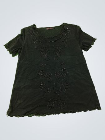 Erika Dance Schwarzes besticktes Blumen-Shirt mit kurzen Ärmeln