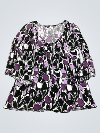 Q.T.B. Damenoberteil mit Glockenärmeln in Lila, Schwarz und Weiß mit Blumenmuster