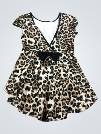 Leopardenmuster-Kleid mit schwarzer Schleife