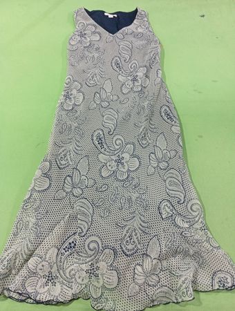 Dressbarn Blumen-Maxikleid