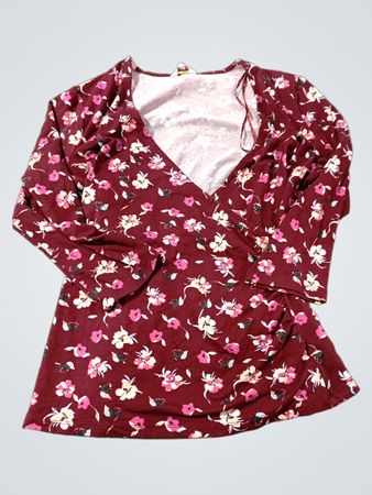 Candie's Wickel-Oberteil mit Blumenmuster und langen Ärmeln