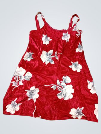 California Dynasty Rotes Blumen-Nachthemd