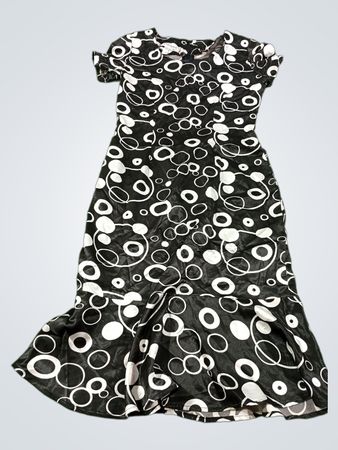 Margot Kleid mit schwarz-weißem Kreis-Muster