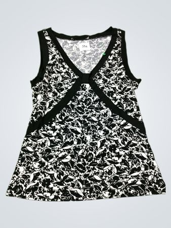 Schwarz-weißes ärmelloses Oberteil mit Blumenmuster und Etikett Nummer 354