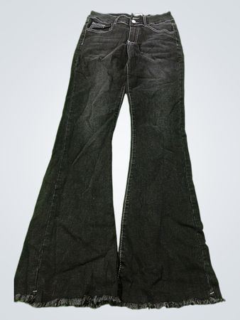 Schwarze Flare-Jeans mit weißer Naht