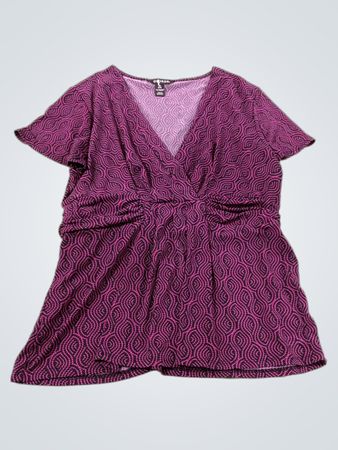 George Kurzarm V-Ausschnitt Top