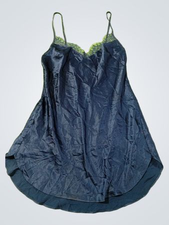 Victoria's Secret Navy Satin Slip-Kleid mit Spitzensaum