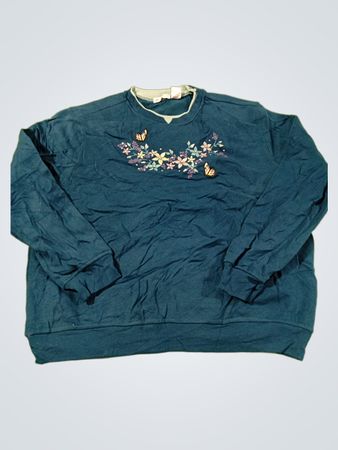 Hastingsmith Women's Floral Butterfly Sweatshirt
