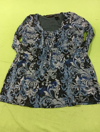 Axcess Damen Langarm-Oberteil mit blauem Blumenmuster