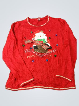 Roter Weihnachtspullover mit Weihnachtsmann-Motiv