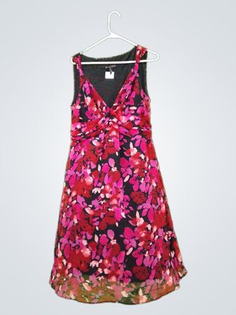 Kleid mit Blumenmuster