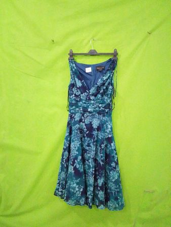 Connected Apparel ärmelloses Blumenkleid