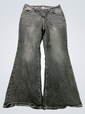 Schwarze Flare-Jeans mit Kreuzverzierung