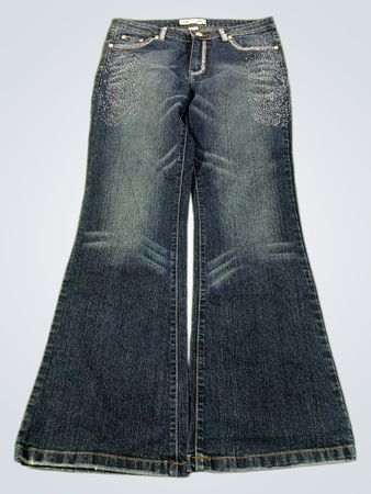 Pretty Jeans Damenjeans mit Verzierungen, ausgestelltem Bein
