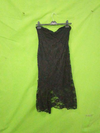 Altar'd State Schwarzes Spitzen-Trägerloses Kleid