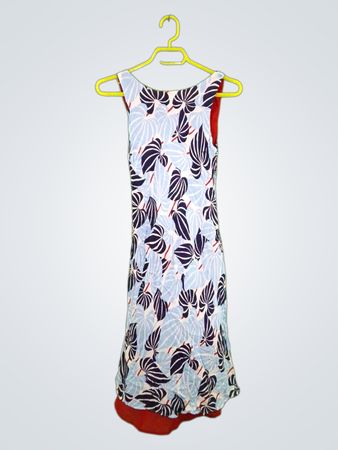 Tessuto Ärmelloses Kleid mit Blattmuster