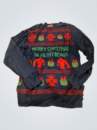 Navy Blue Weihnachtspullover mit dem Schriftzug "MERRY CHRISTMAS YA FILTHY BEAST