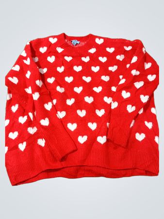 Pullover mit rotem Herzmuster