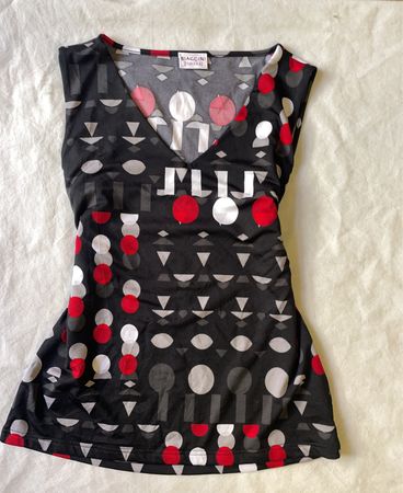 Biaggini Geometric Pattern Top
