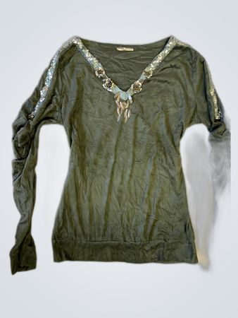 Green Long-Sleeve Top