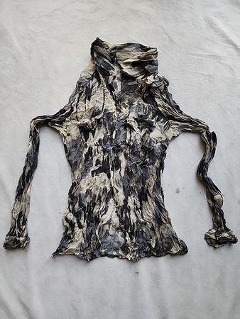 Blouse with Gray and Black Pattern