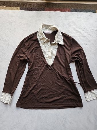 Brown Long Sleeve Top with Striped Collar and Cuffs