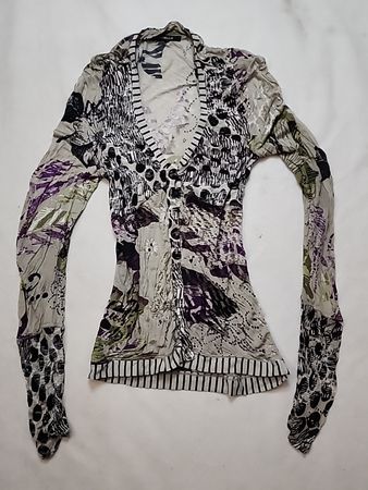 Long-Sleeved Top with Abstract Pattern