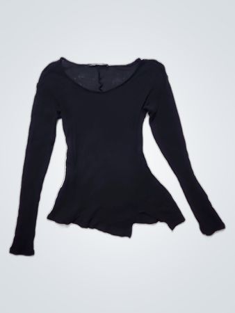 Black Long-Sleeve Top