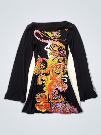 Camiseta de manga longa com design de tigre