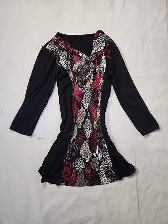 Long-Sleeve Top with Animal Print