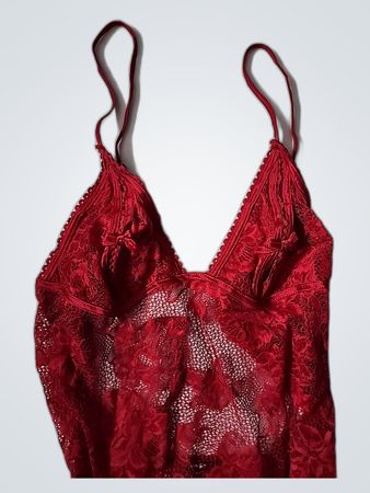 Soutien-gorge en dentelle rouge