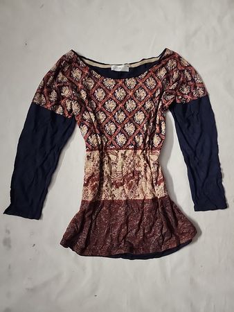 Long-Sleeve Patterned Top