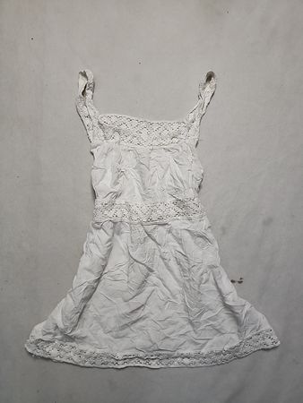 Débardeur en dentelle blanche