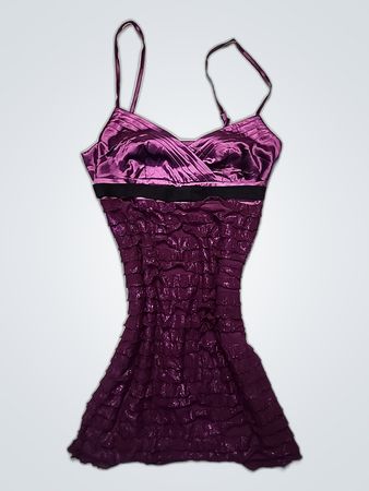 Robe mini en satin violet froncé