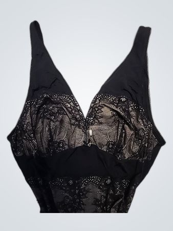 Débardeur en dentelle noire