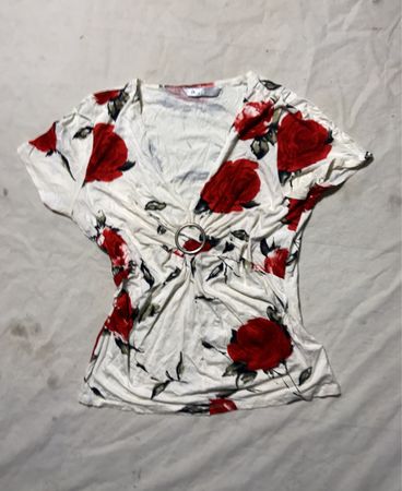 Floral Blouse with Ring Detail