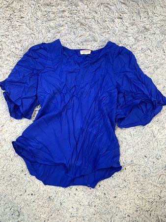 Andree by Unit Blue Top