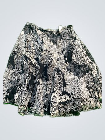 Liz & Co. Black and White Printed Mini Skirt