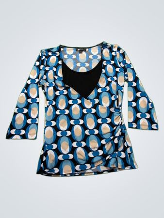 Long-Sleeve Blue Patterned Top