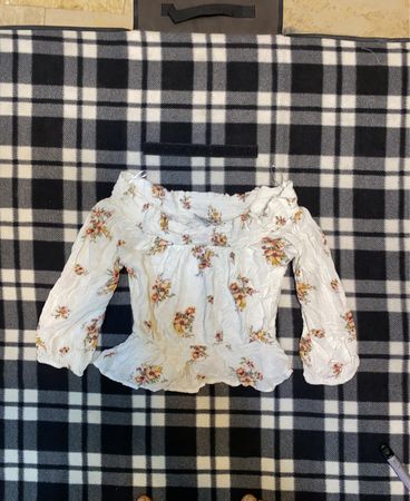 Hollister Printed Off-Shoulder Blouse