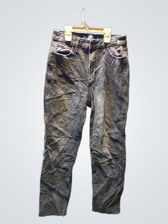 Hollister Ultra High-Rise Mom Jean