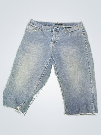 ROZALI Denim Capri Pants