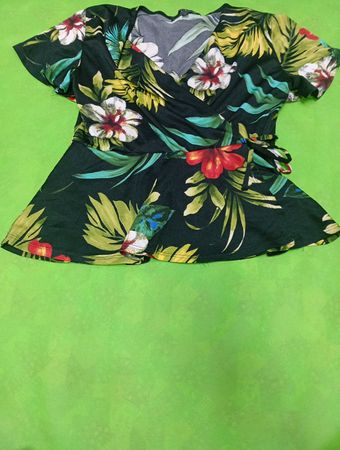 Hawaiian Floral Blouse