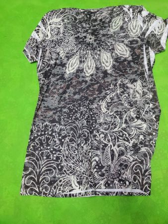 Black and White Paisley Short Sleeve Shirt